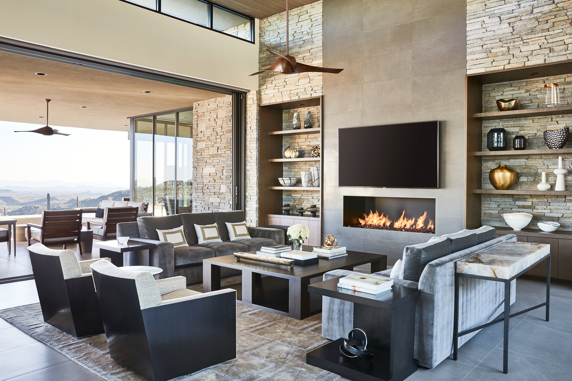 Luxe_HollyWrightDesign_Lewis_LivingRoom