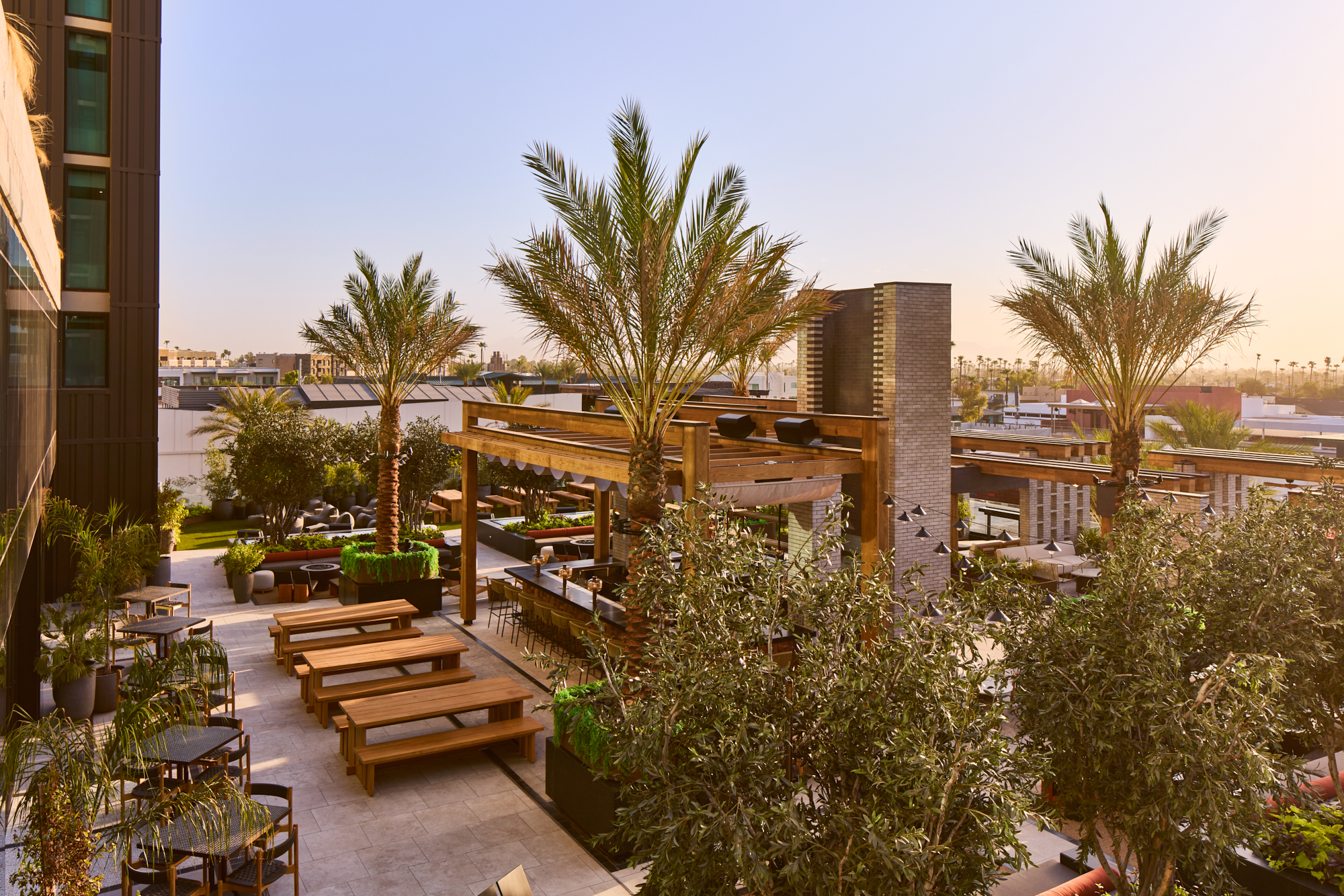 AK_PHXDA_REMI_KauboiPatioFrom2ndFloor