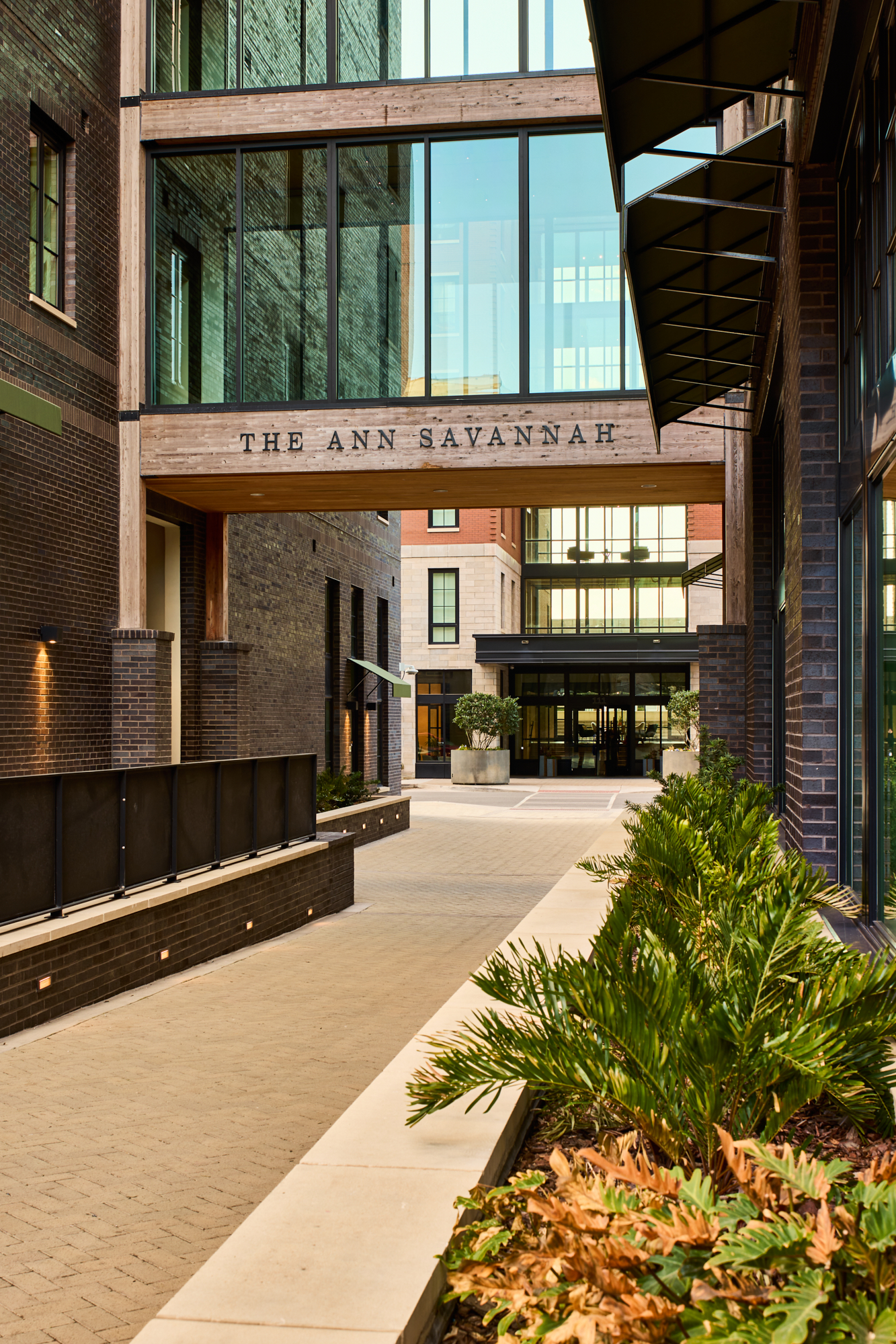 AMB_AnnSavannah_SAVDR_Exterior_Breezeway 1