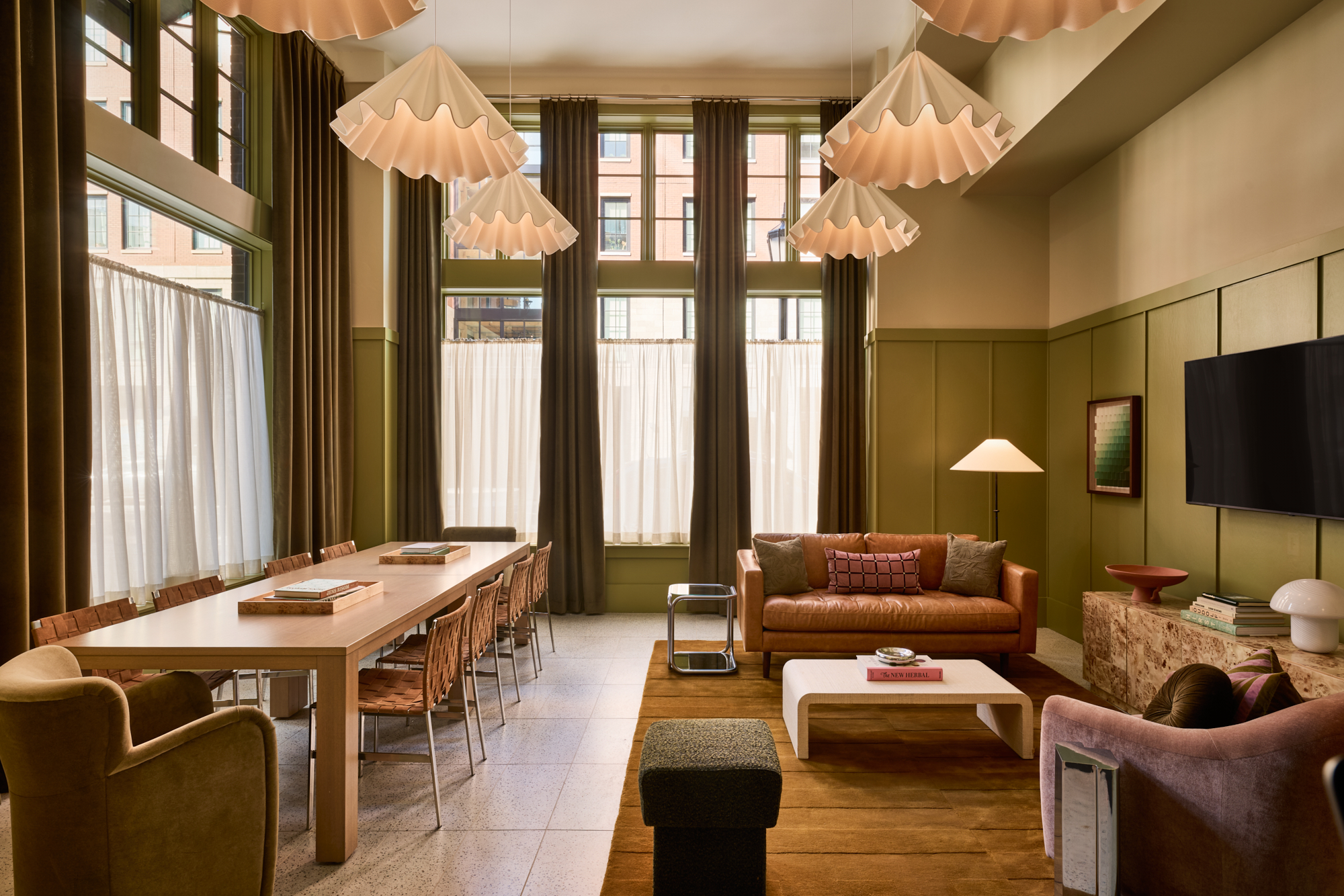 AMB_AnnSavannah_SAVDR_Lobby_Workroom1 1